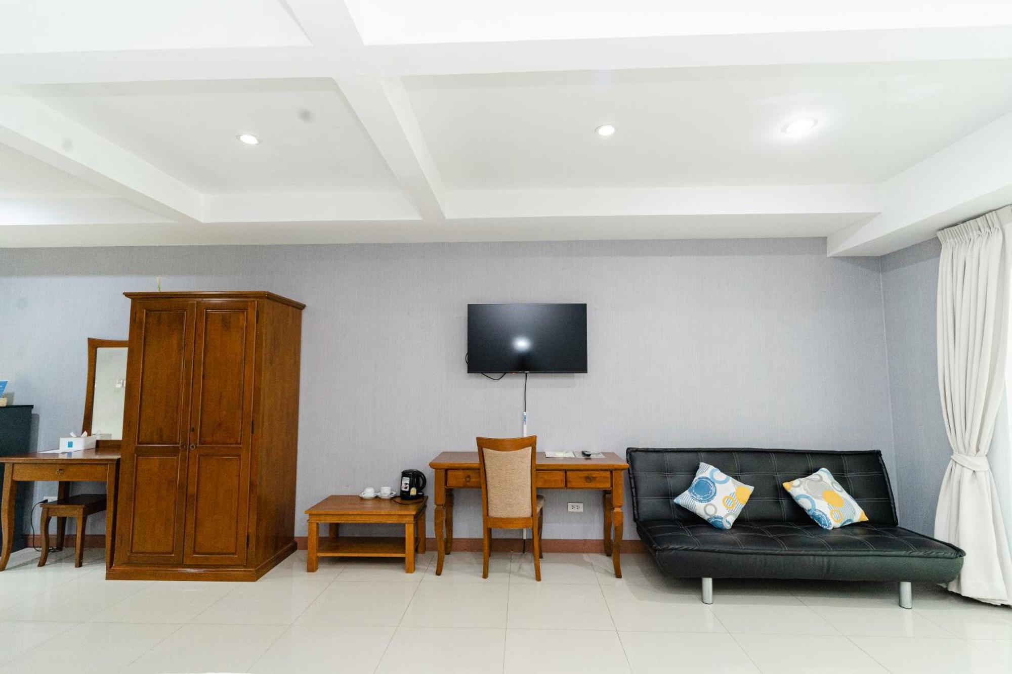 Baan Suan Khun Ta And Golf Resort Ubon Ratchathani Exterior foto