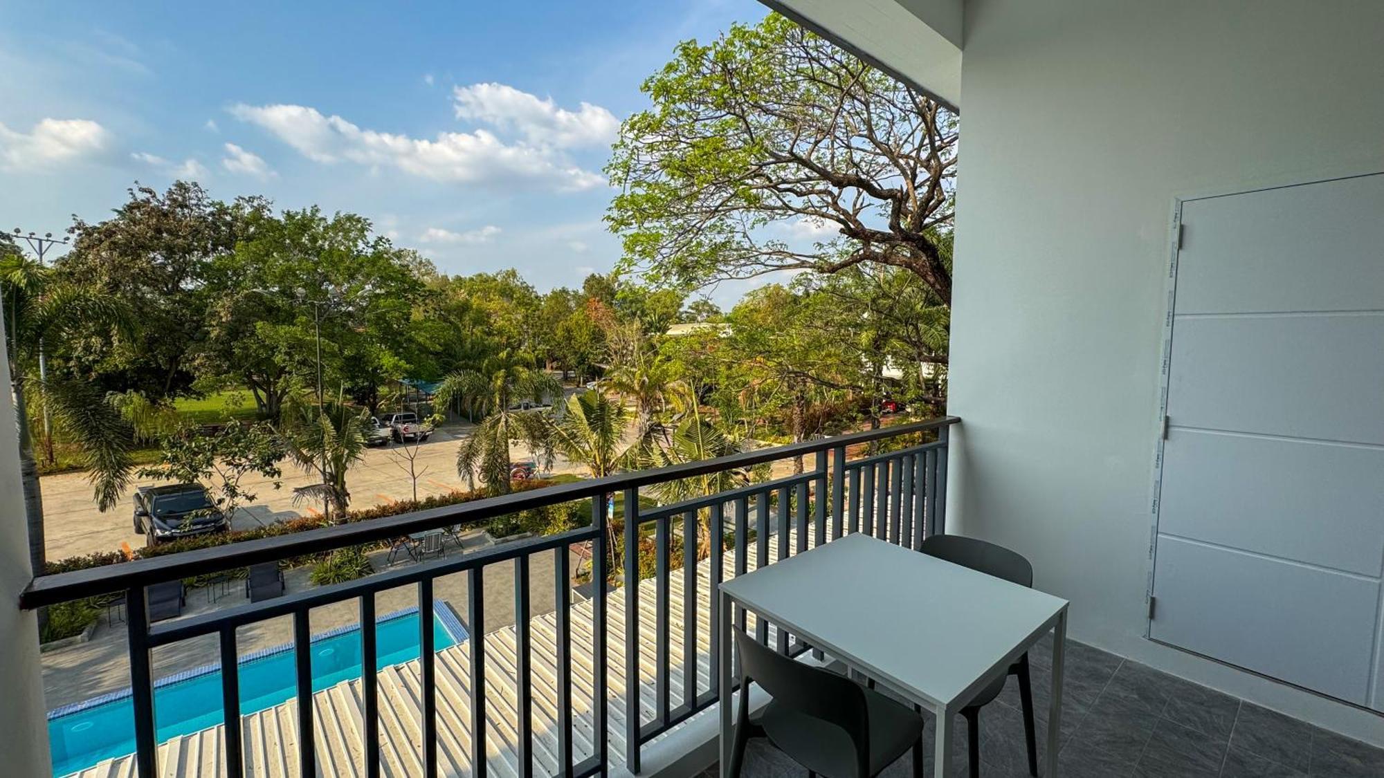 Baan Suan Khun Ta And Golf Resort Ubon Ratchathani Exterior foto