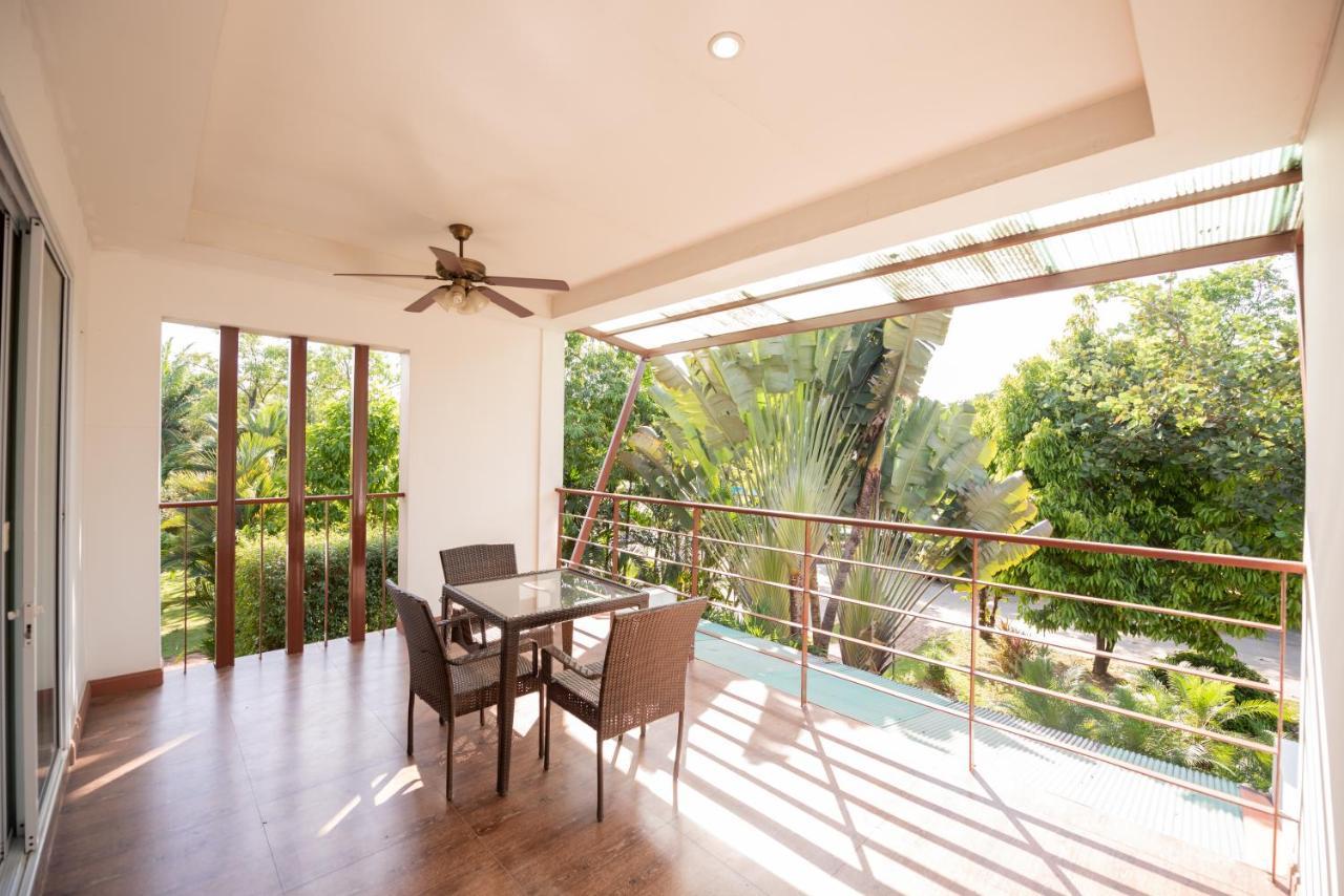 Baan Suan Khun Ta And Golf Resort Ubon Ratchathani Exterior foto